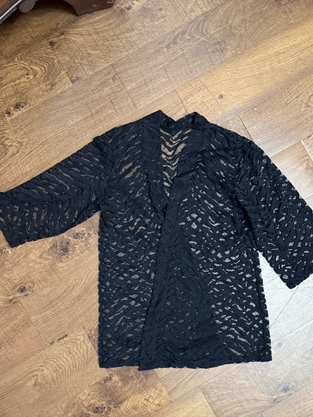 Source Unknown Black Lace Open-Front Women's Sweater